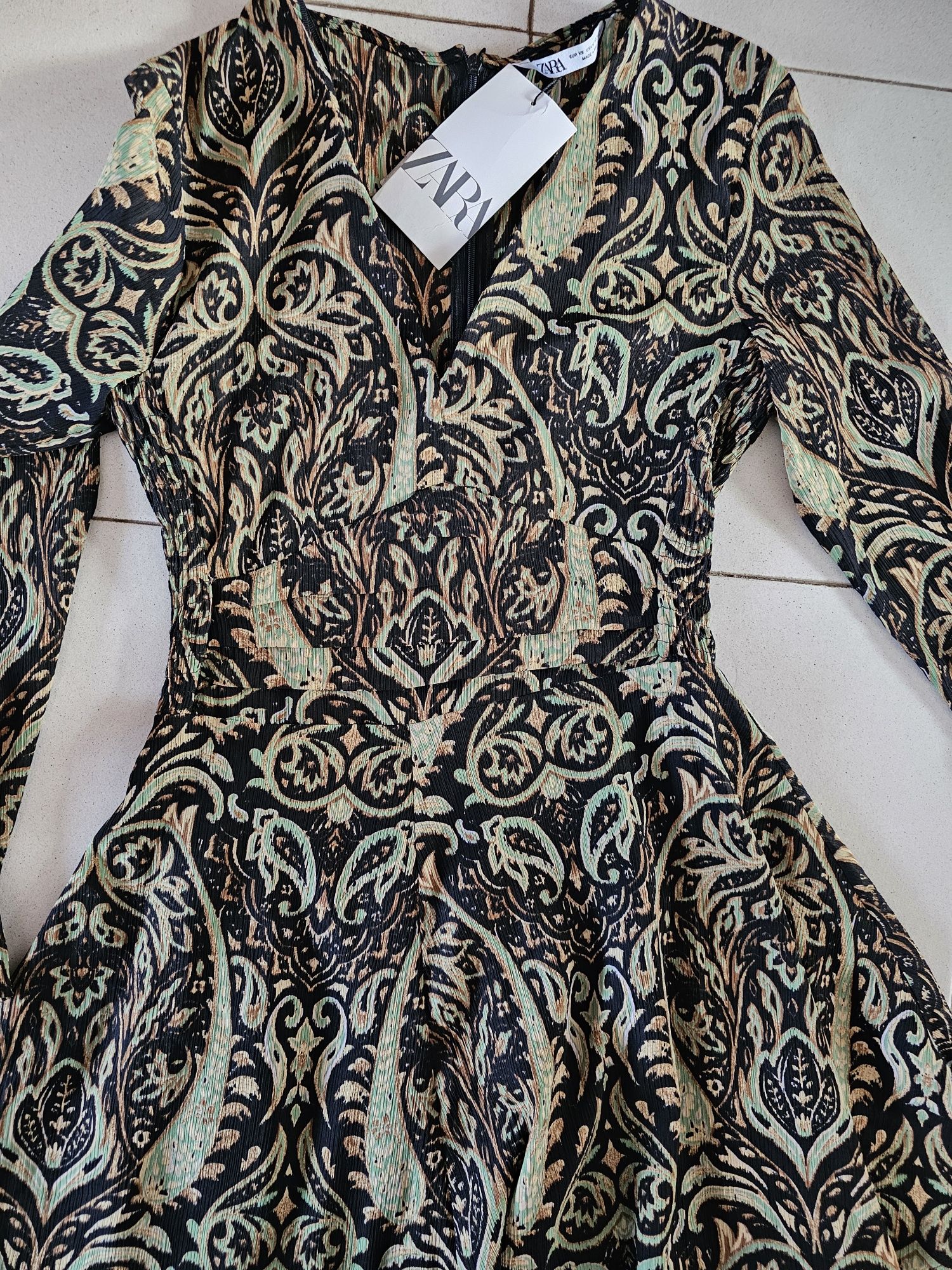 Красива рокля ZARA