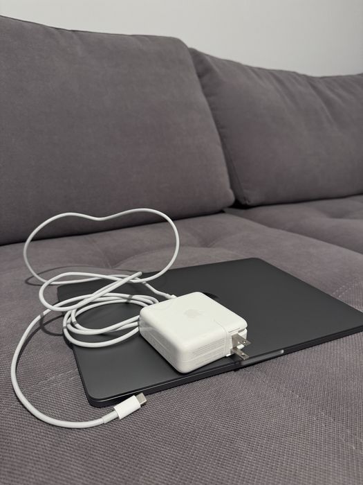 Macbook 13 inch 2020 touch bar