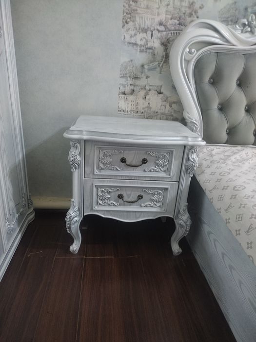 Mebel klassik spalniy