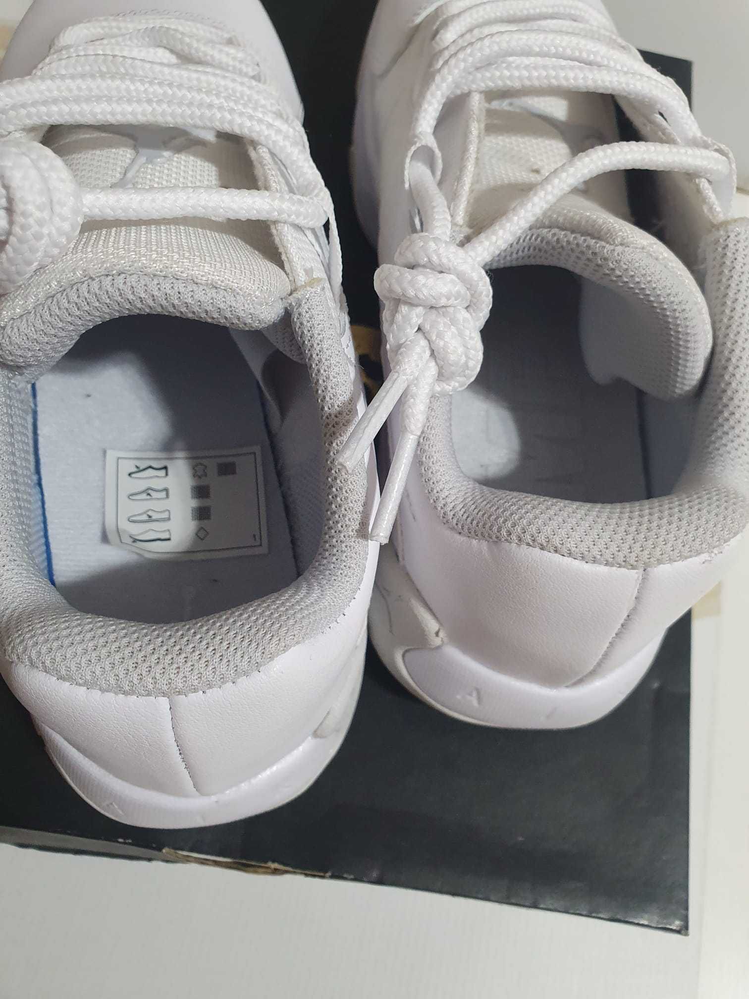 Air Jordan 11 CMFT Low masura 38.5 originali noi in cutie