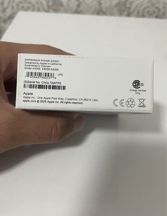 Airpods 4 ANC