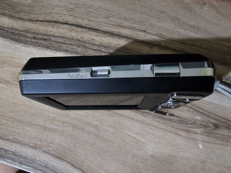 Pentax Optio M90 – дигитална камера + оригинална батерия + SD карта