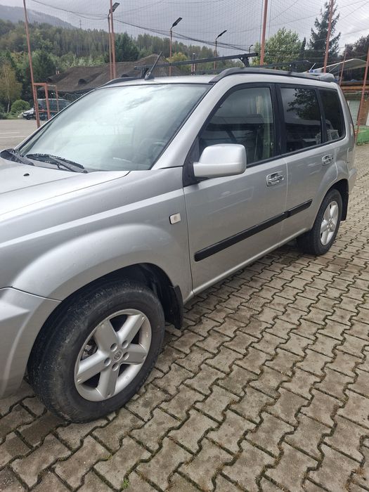Nissan xtrail din 2004
