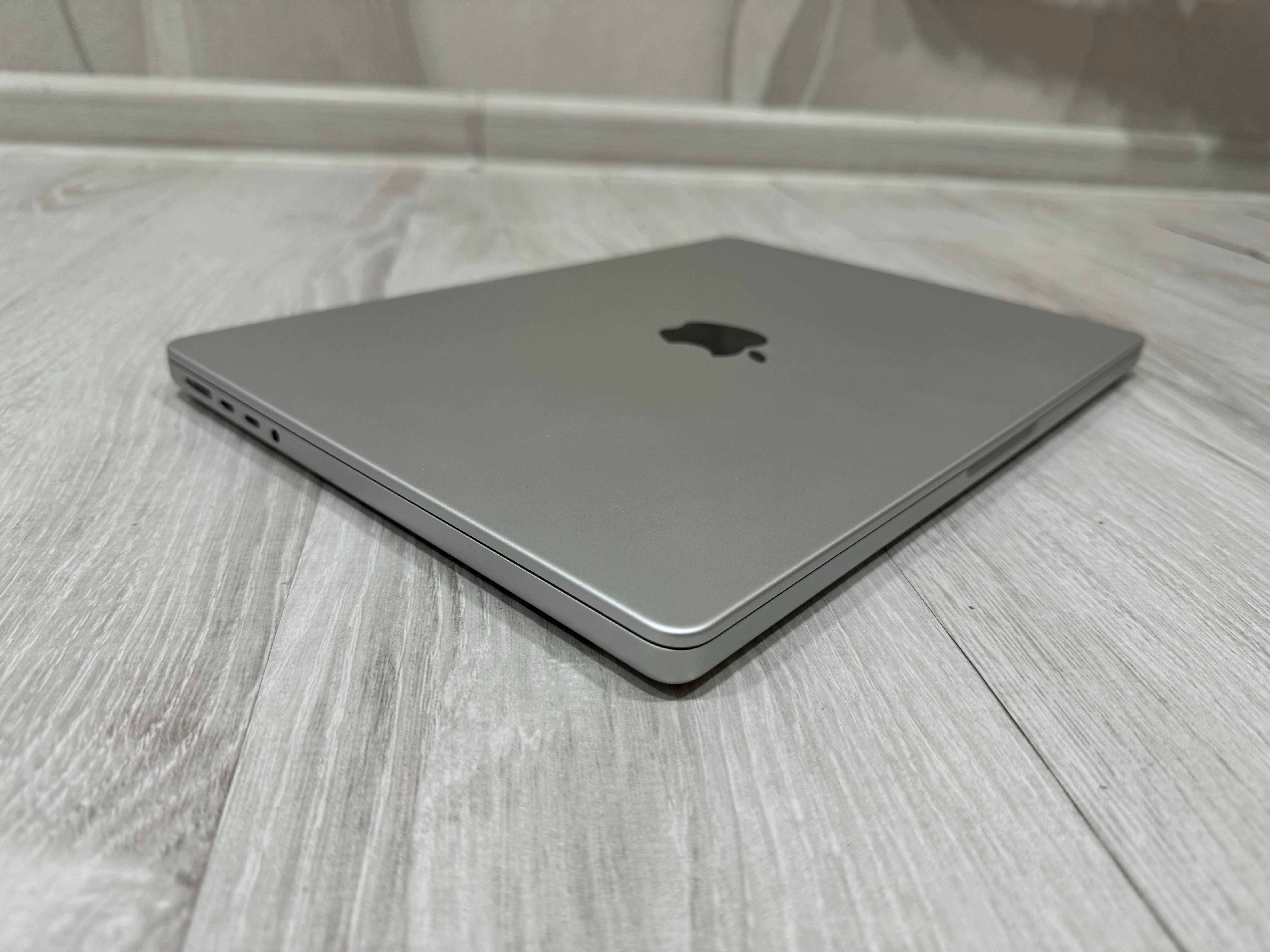 MacBook Pro 14" M1 Pro 16Gb 1Tb