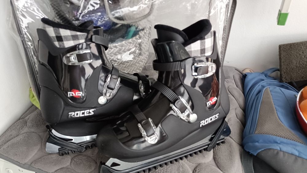 Patine gheata barbatesti 46-47,Roces stare perfecta