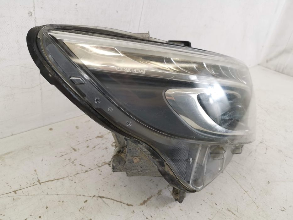 Фар Дясна Лед Интелигентна Светлинна Система Мерцедес-Бенц Вито W447 [