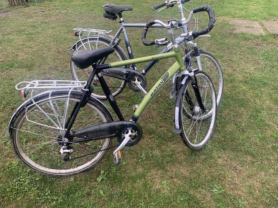 Dau la schib 2 biciclete + 2 cauciucuri cu tot cu camera noi la schimb