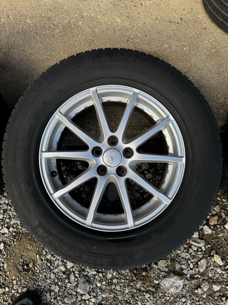 Оригинални джанти с гуми Range Rover Evoque 17цола 5х108