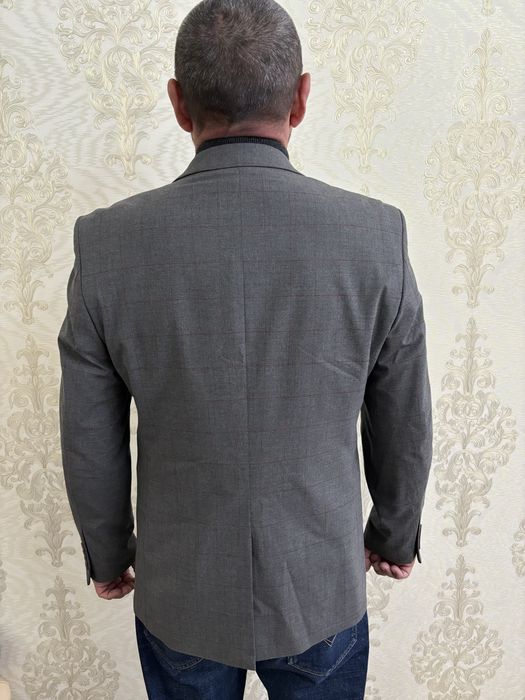 Пужской пиджак в отличном состоянии