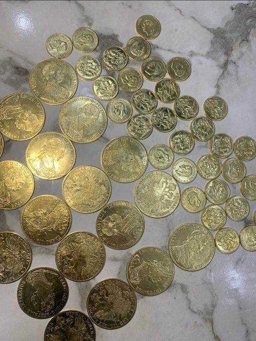 Vand monede placate cu aur de 24k 1/1 cu cele originale