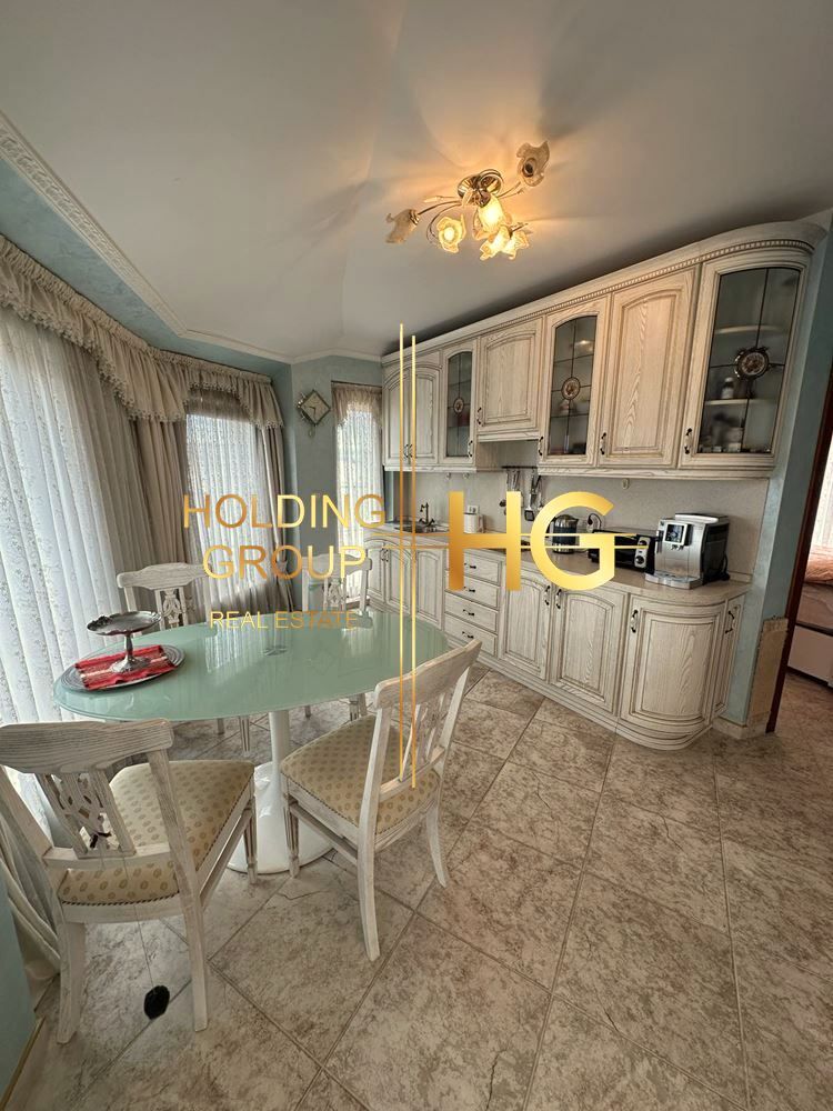 Многостаен в Варна-Център площ 188 цена 560000