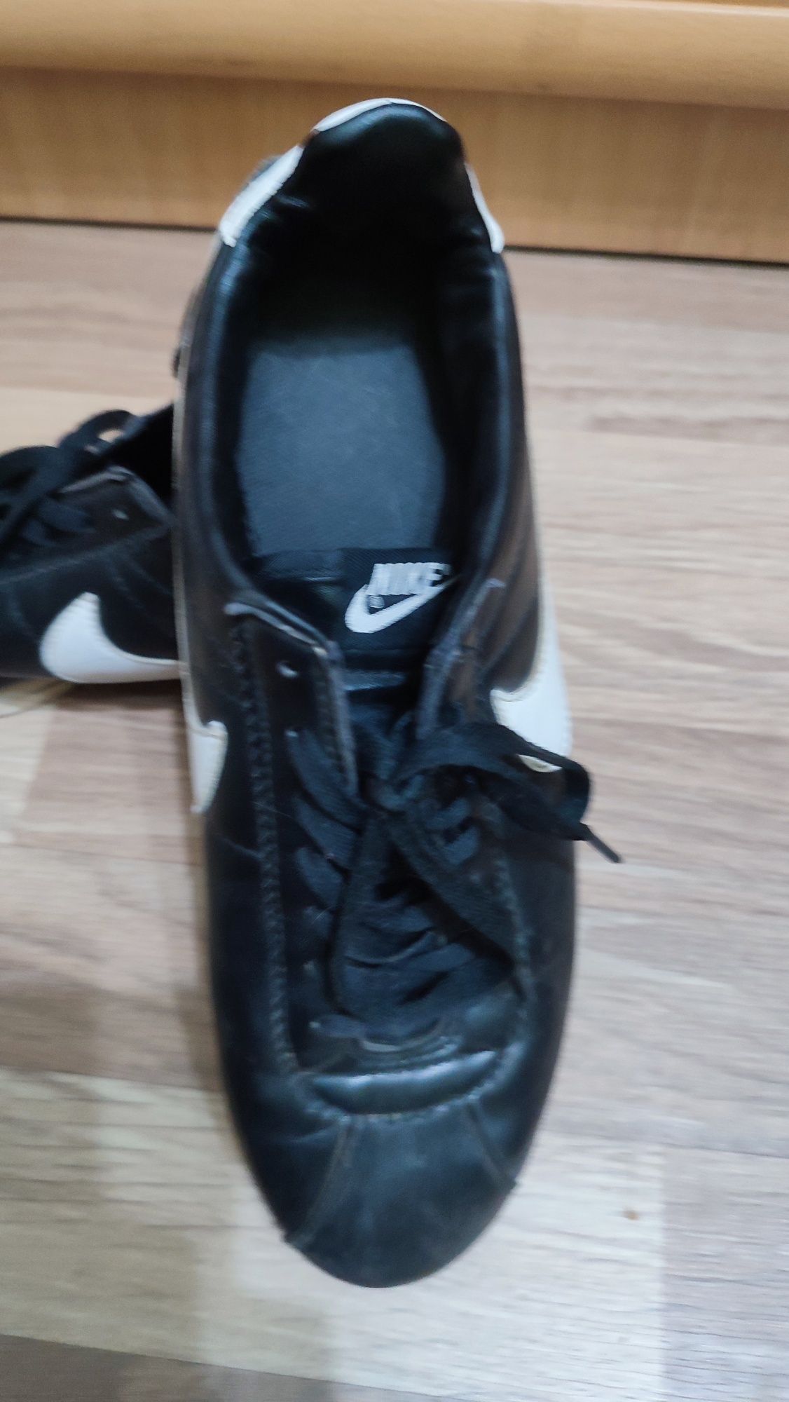 Кроссовки мужские 43 размер.Nike.