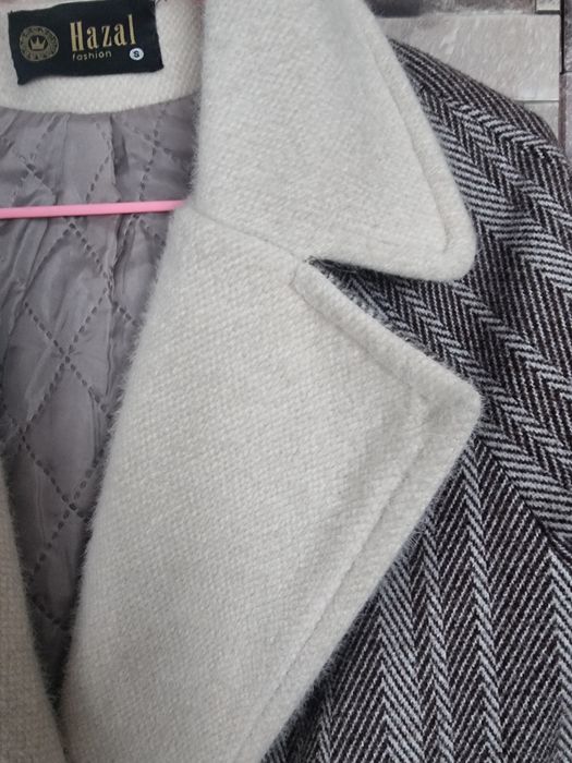 Пальто Тёплый С размер Отличном состоянии дефект нету 
Юнусобод 17-ква