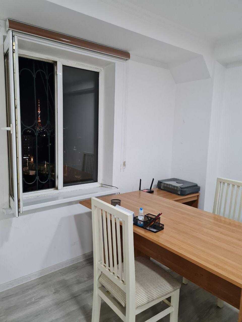 Офис м.Х.Алимжана Московские высотки 2-комн 18/18 70 м² евроремонт