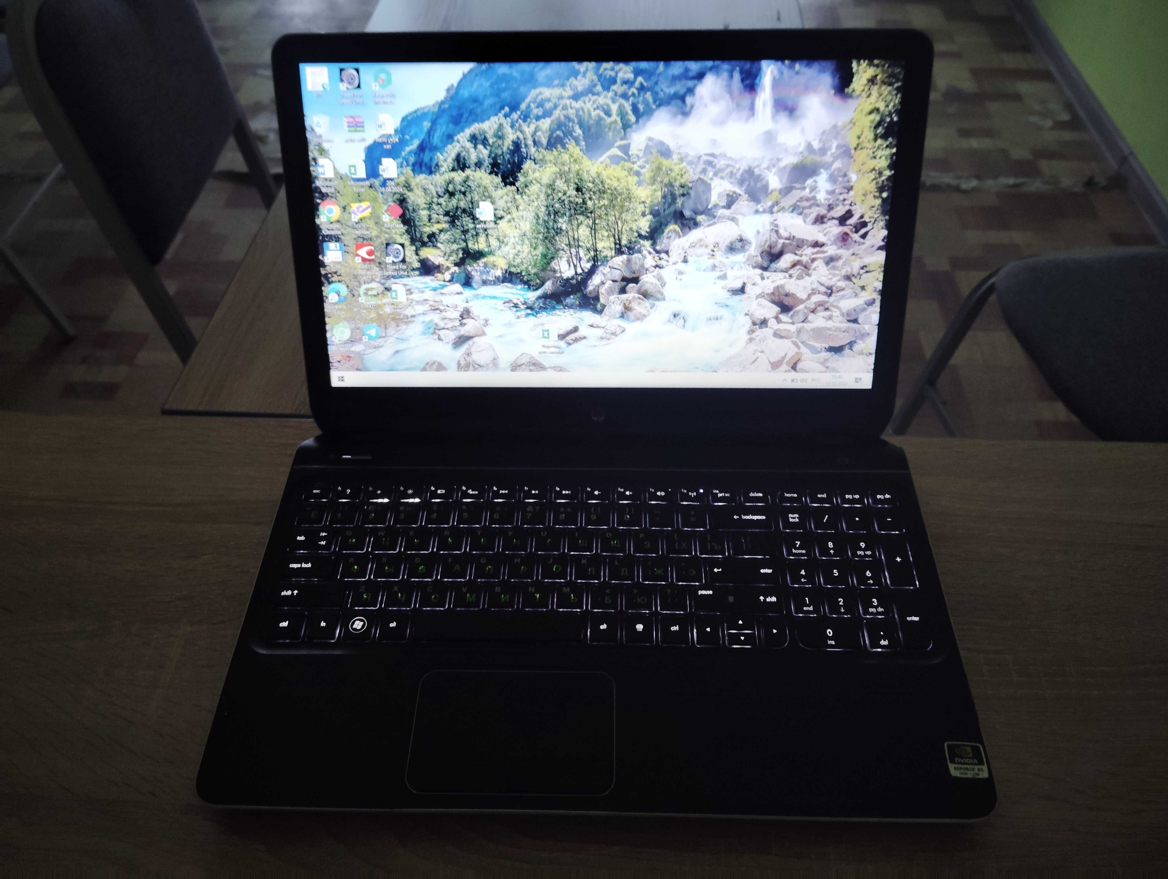 Ноутбук НР CORE I 7 сотилади.