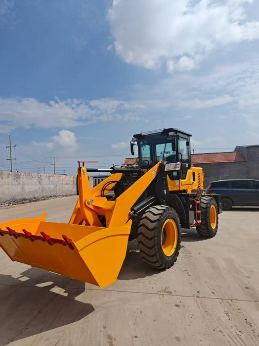 Погрузчик 2025йил 1.5 куба