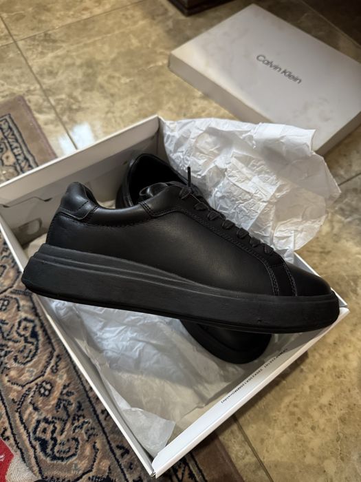 Calvin Klein Low Top Lace Up