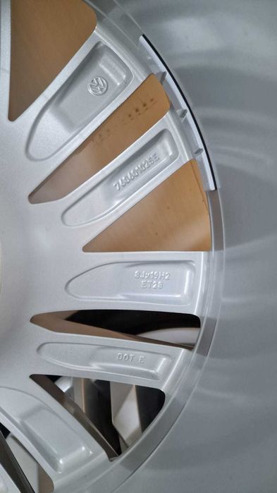 Jante NOI R19 OSORNO originale Vw Touareg CR7  Audi Q7 255 55r19 IARNA