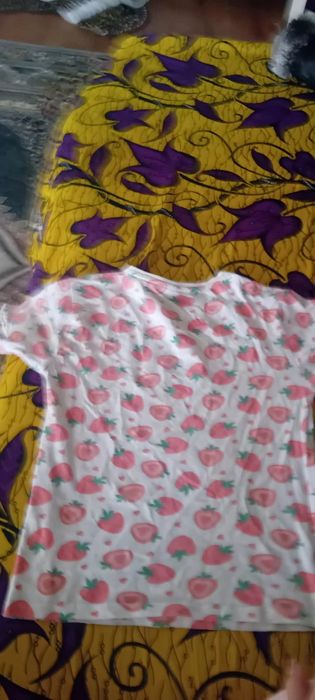 Vând tricou copii nu trimit în tara dar predare personala