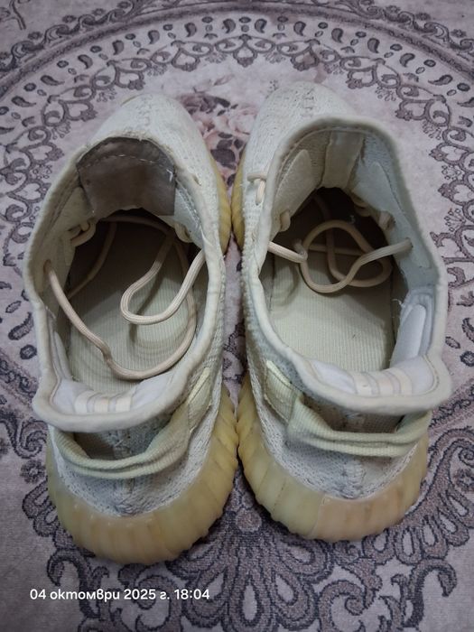 Adidas yezzy 350 v2 Cream номер 43 1/3 ( 27,5 см )