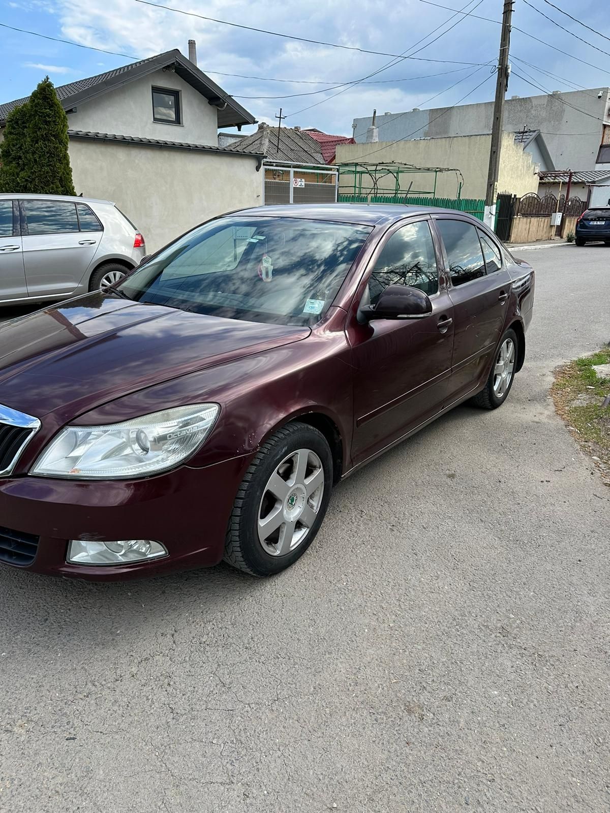 Vând skoda octavia 1.6 benzina