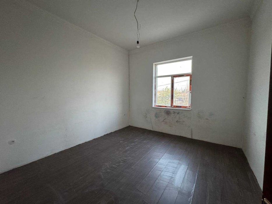 Продается коммерческое помещение 6 соток Бектемирский район