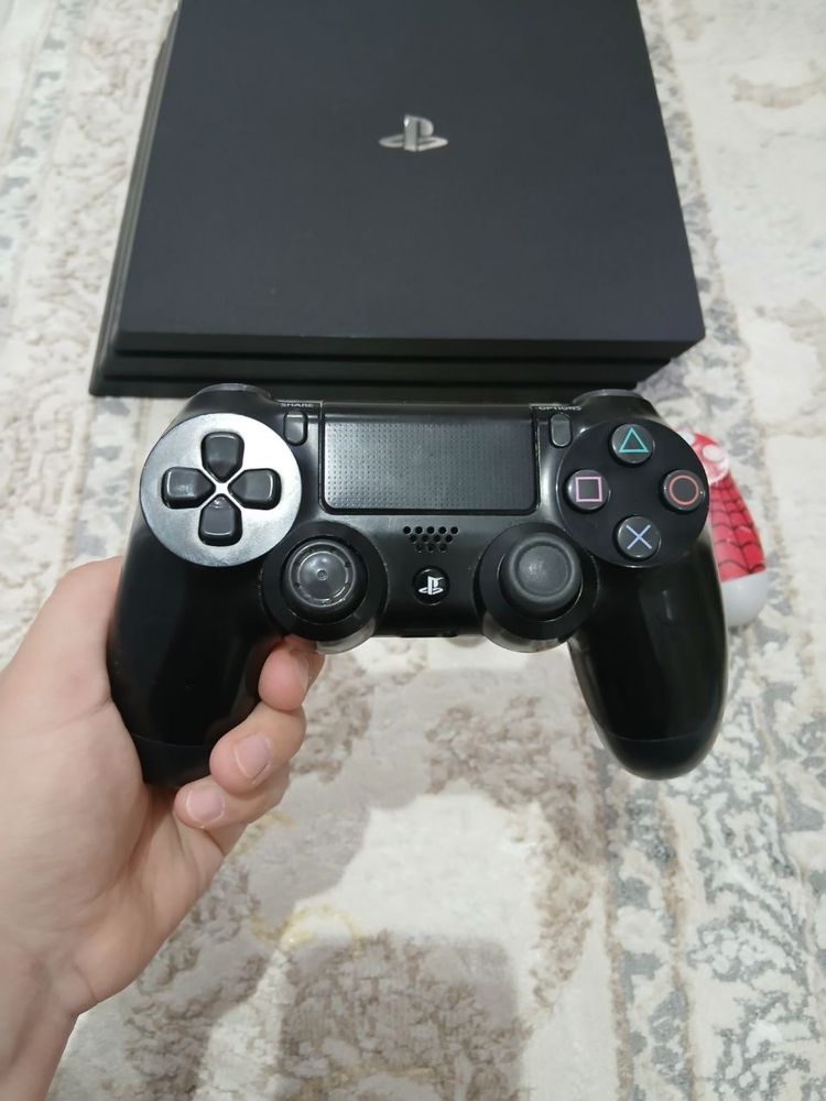 PlayStation 4 sotiladi! Holat zoor!! Ishonchli!!!