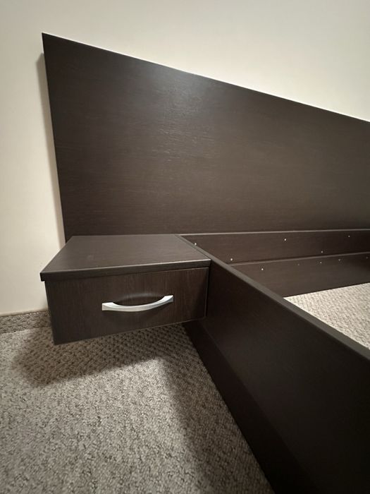 Гардероб, рамка за спалня, шкафчета за кухня и диван  за 100 лева