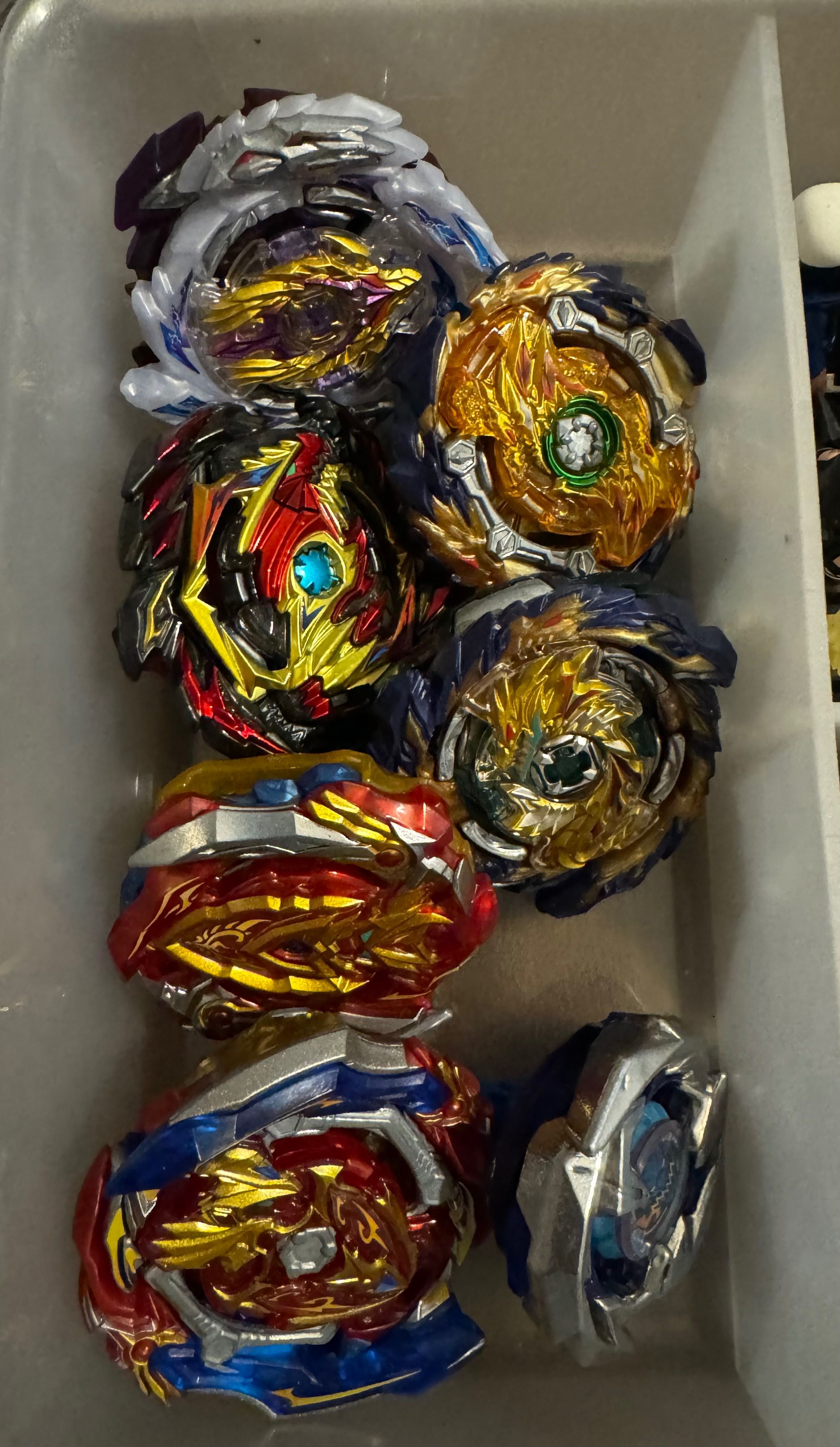 Beyblade burst колекция