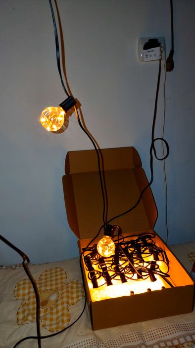 Ghirlandă LED Copper Wire, 4.5W Total! 30 x becuri G40, 5led/bec,11.7m