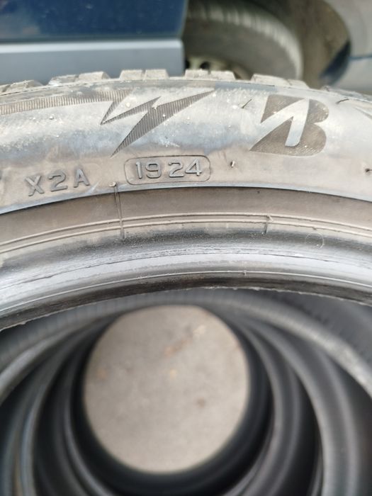 Зимни гуми bridgestone