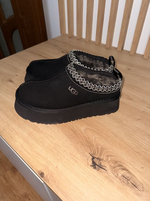 Vand UGG TaZZ Marimea 37