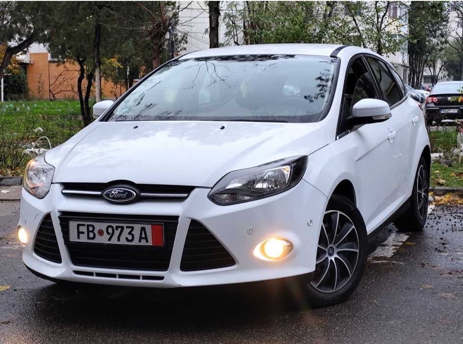 Ford Focus 2012, 1.6 benzină, Navi, Park assist