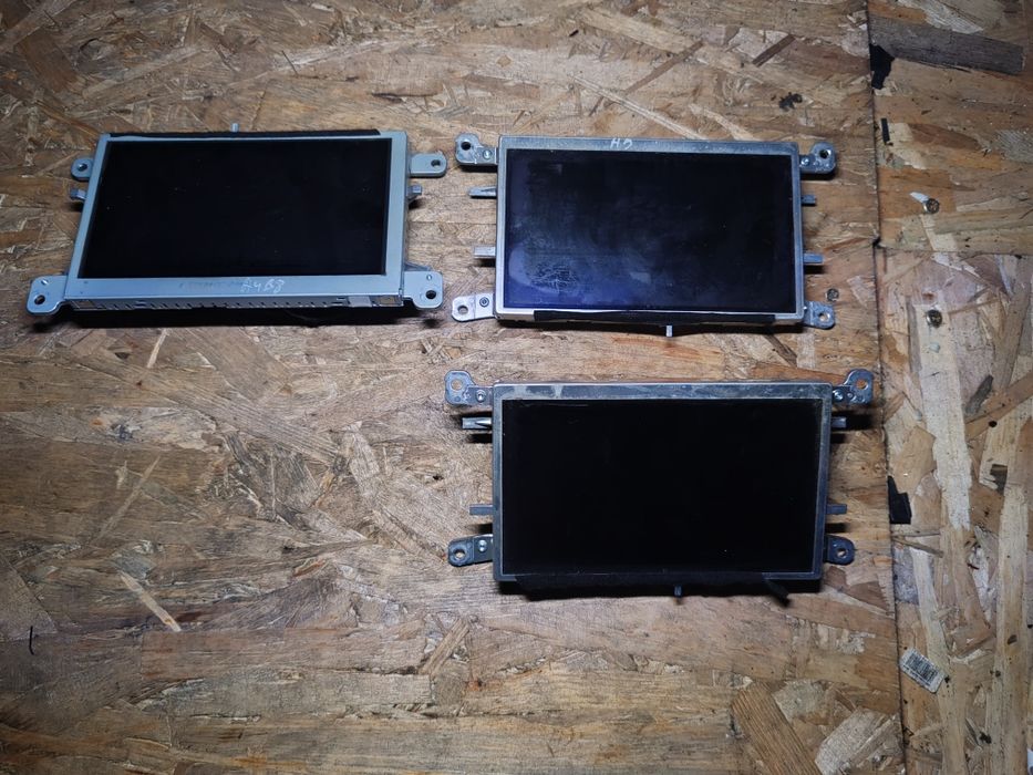 Display navigație audi A4 b8 250lei