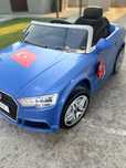 Vând mașinuță electrică copii Audi A3