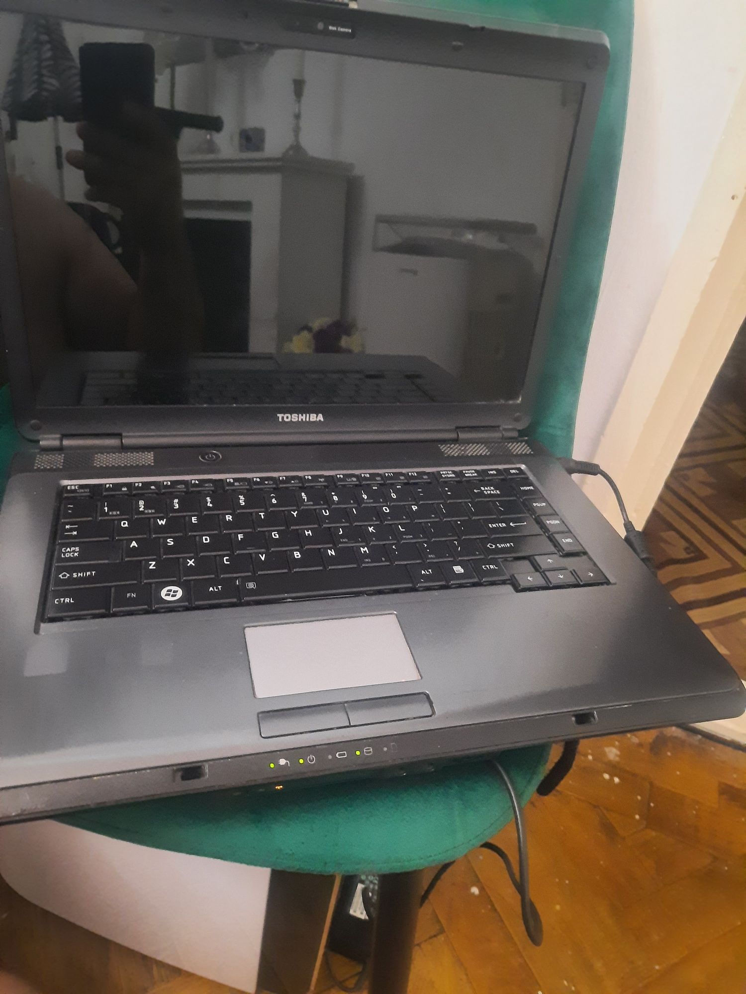 Laptop TOSHIBA satelitte L300