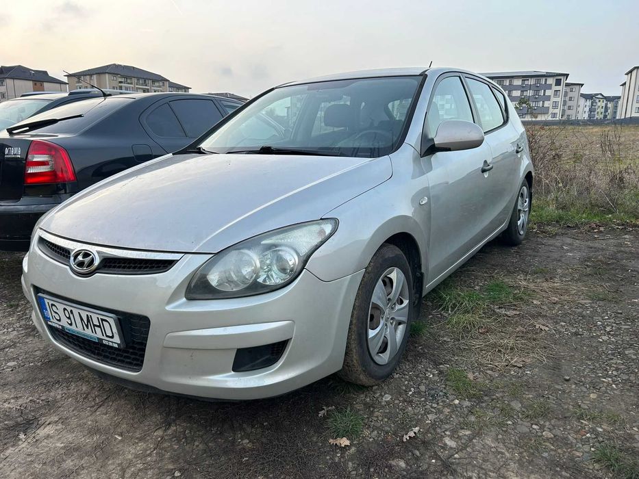 Hyundai i30 Edition 2010 – mașina perfectă pentru familie și navetă