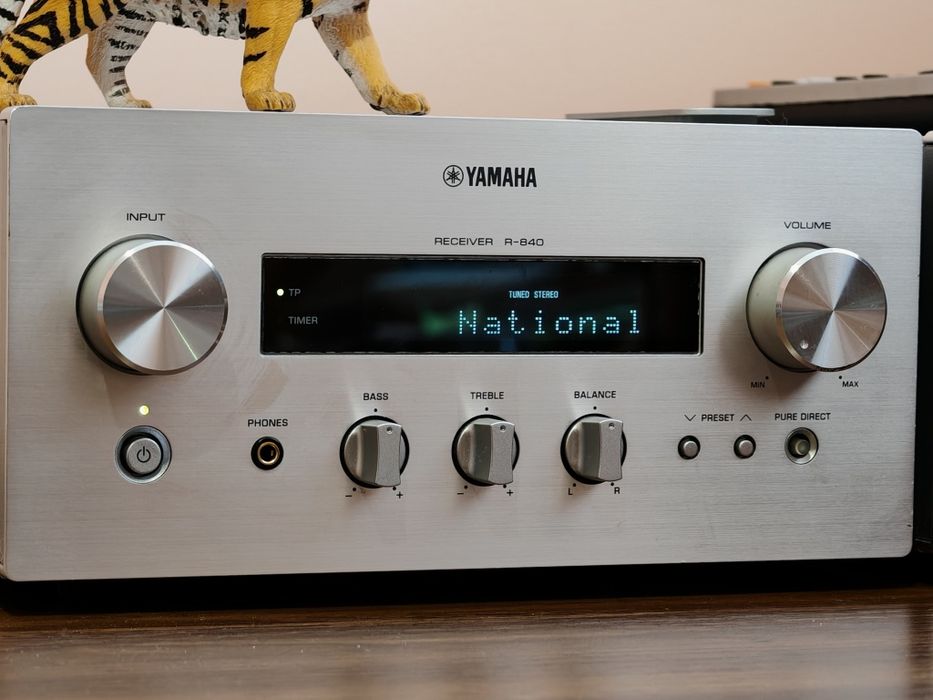 Yamaha RX-E840 Pianocraft Series. Cap serie. Bijuterie Hi-Fi. Preț fix