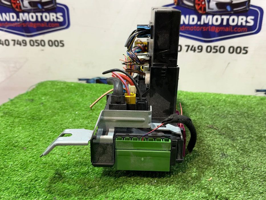 TABLOU PANOU SIGURANTE MERCEDES BENZ C250 C204 W204 CDI 2.2 DIESEL 2012 COD OEM 5DK00922589 A2075402750 2008-2014