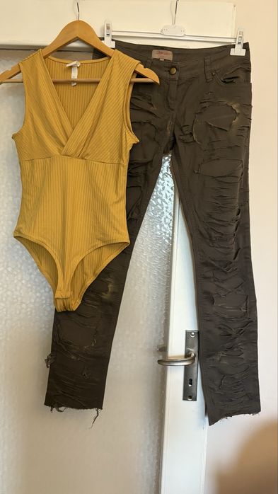 Сет/комплект боди и накъсани дънки