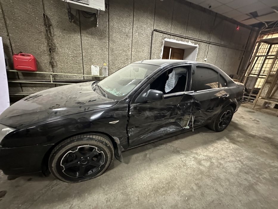 Срочно продам Ford Mondeo 3 2007 мкпп рестайл в подарок новая резина