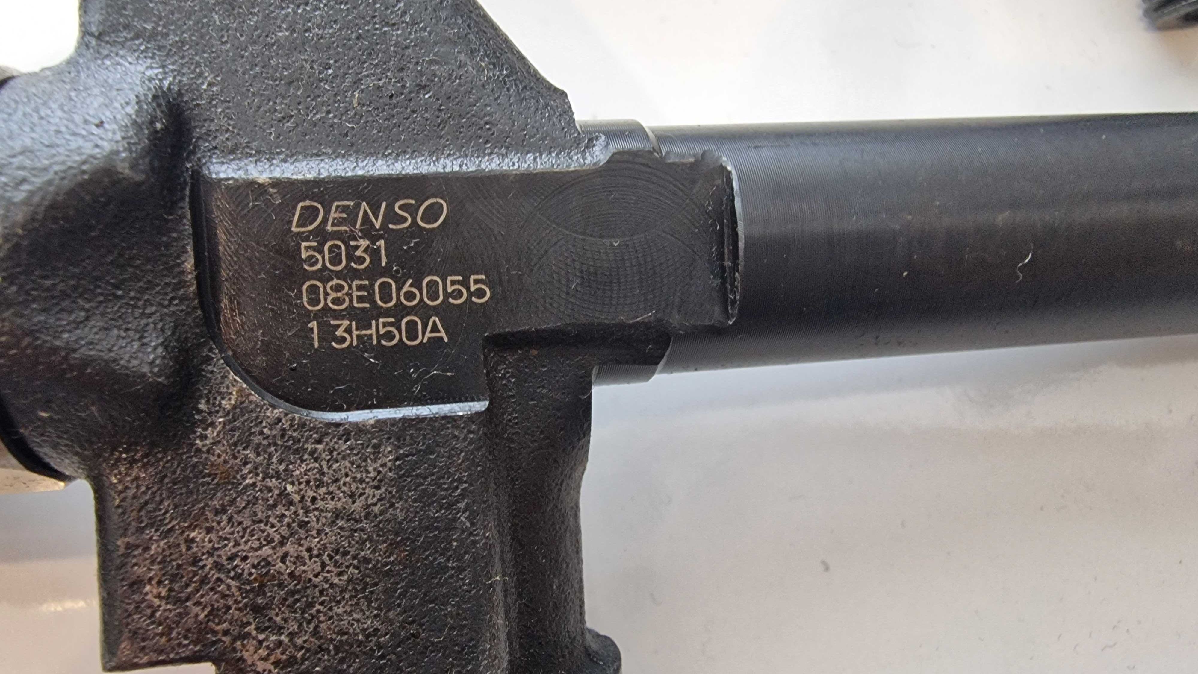 Дизел дюза дюзи мазда 6 Mazda Mazda6 MPV 2.0 DI Denso 13H50A 13H50B