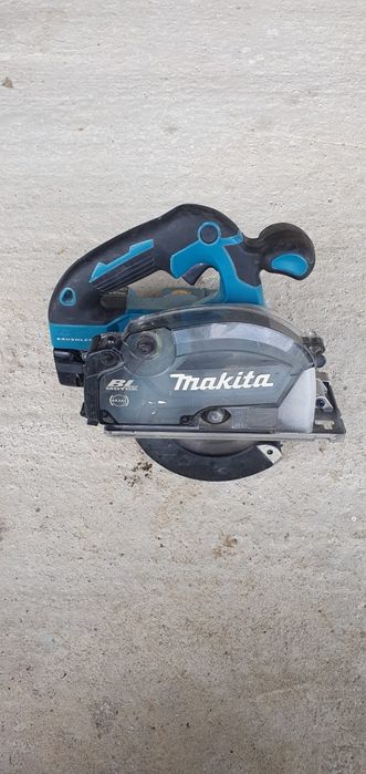 Circular metale Makita DCS553