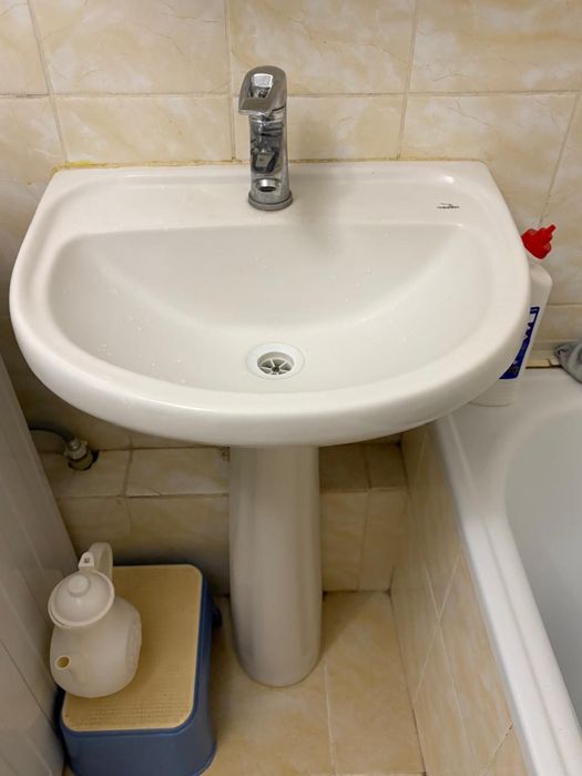 Раковина со сместителем