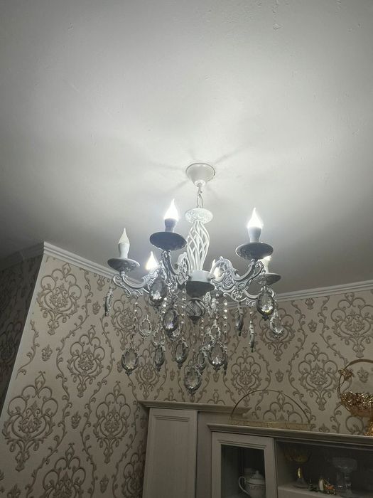 Люстры залные 2шт