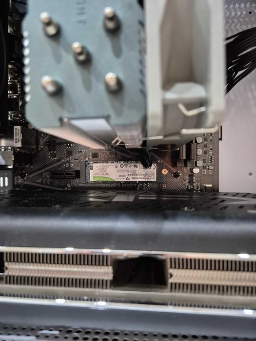 Calculator gaming: RX 5700XT, Ryzen 5 5600, 16GB RAM, 500GB M.2