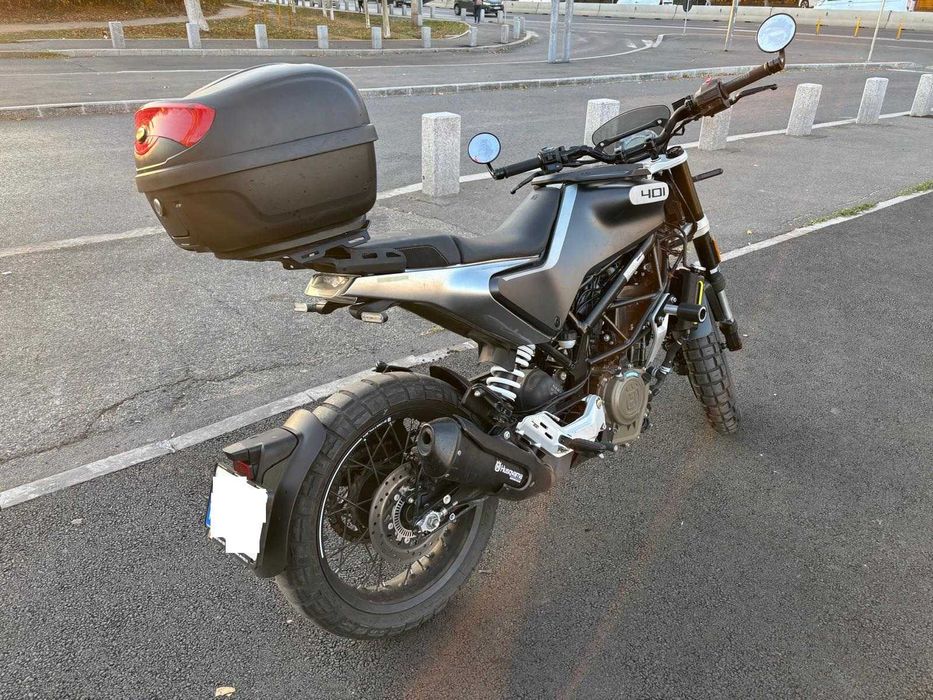 Motocicleta A2 Husqvarna Svartpilen 401