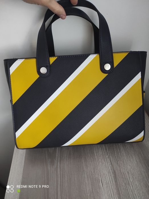 Страхотна дамска чанта Stradivarius -15 лв.