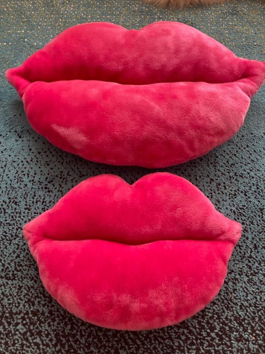 Декоративни възглавнички “ Целувка “