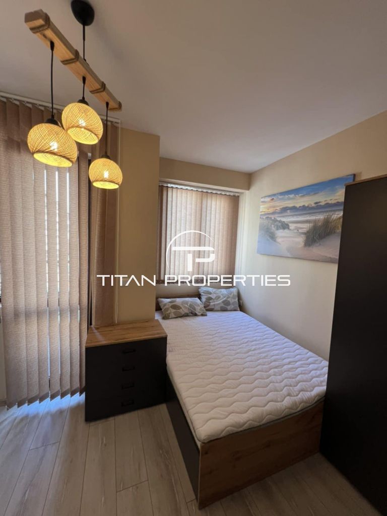 Дава се под наем Тристаен апартамент в Варна, Колхозен пазар - 80 кв.м за 650 € - Снимка #6